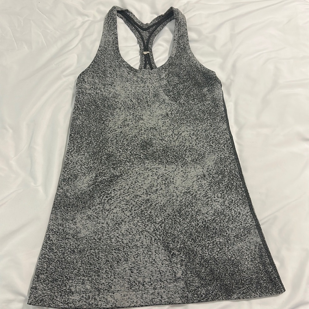 Lulu long line gray & black speckled tank top size 6
